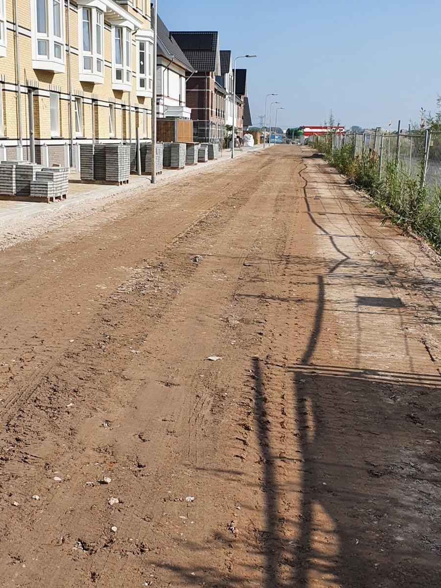 Bericht Tijdelijke ontsluiting Lanenrijk 1B2: 14 september asfalteren bekijken